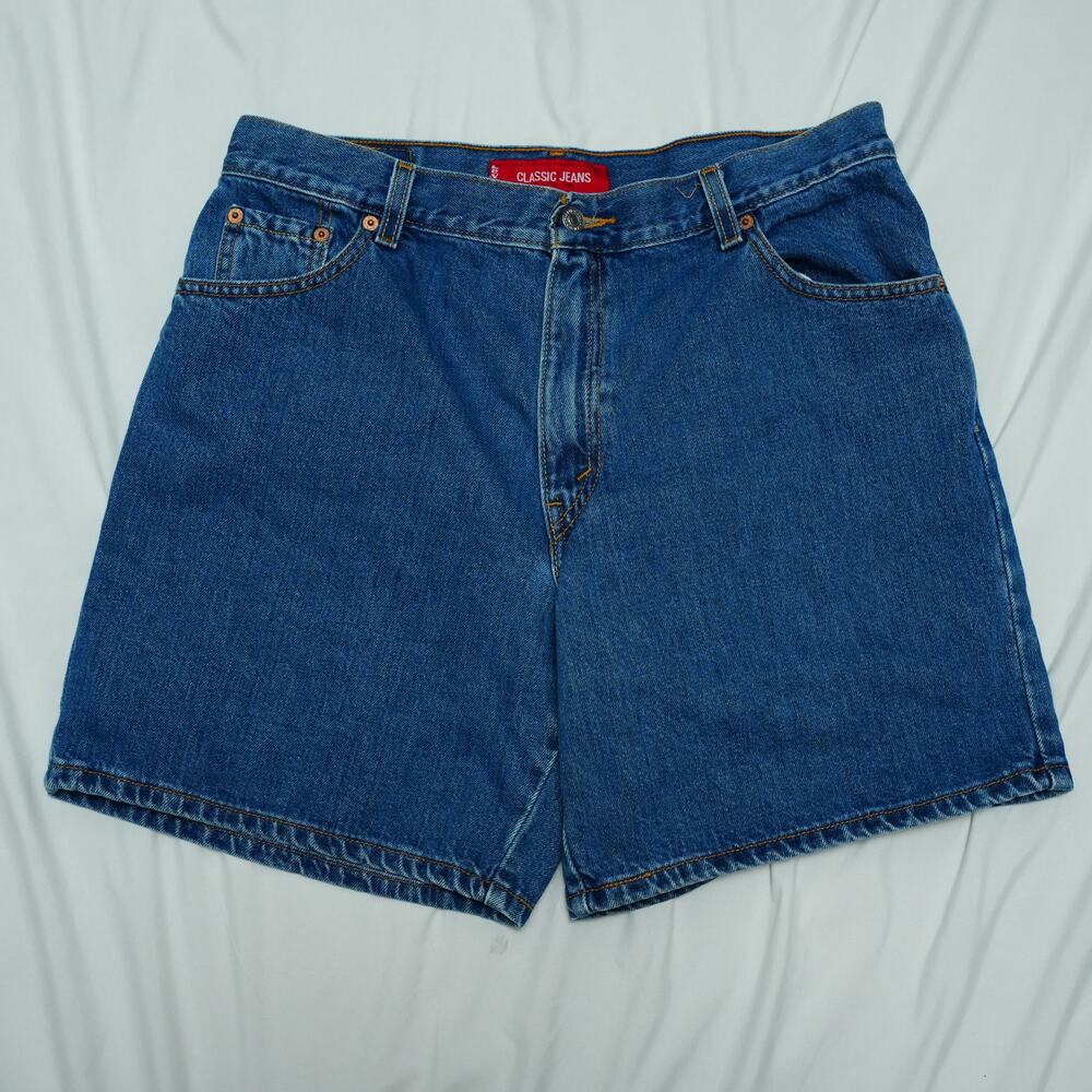 Levi's Classic Fit Denim Shorts Womens 14 MIS High Rise Mom Jean Jorts